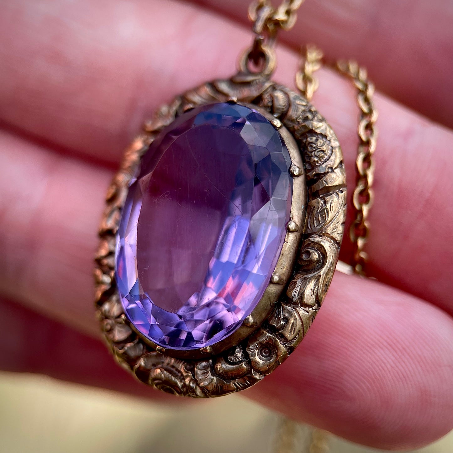 Antique Georgian / Early Victorian Chased Gold Amethyst Pendant 9CT Gold Chain
