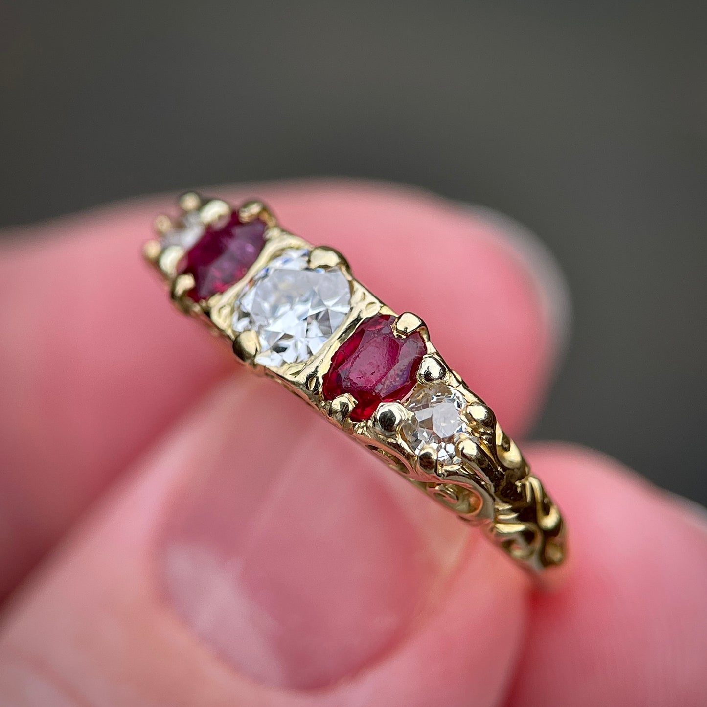 Antique Victorian Old Cut Diamond & Ruby Five 5 stone 18ct Gold Ring Size L