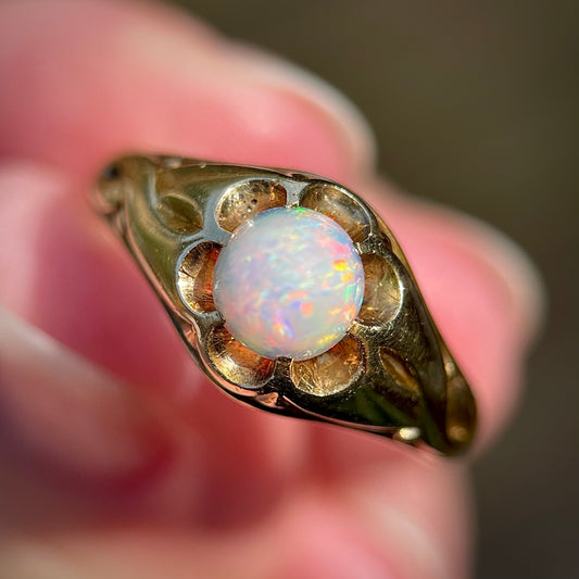 18CT Gold Antique Victorian Fiery Crystal Opal Solitaire Gypsy Ring Size L 1/2