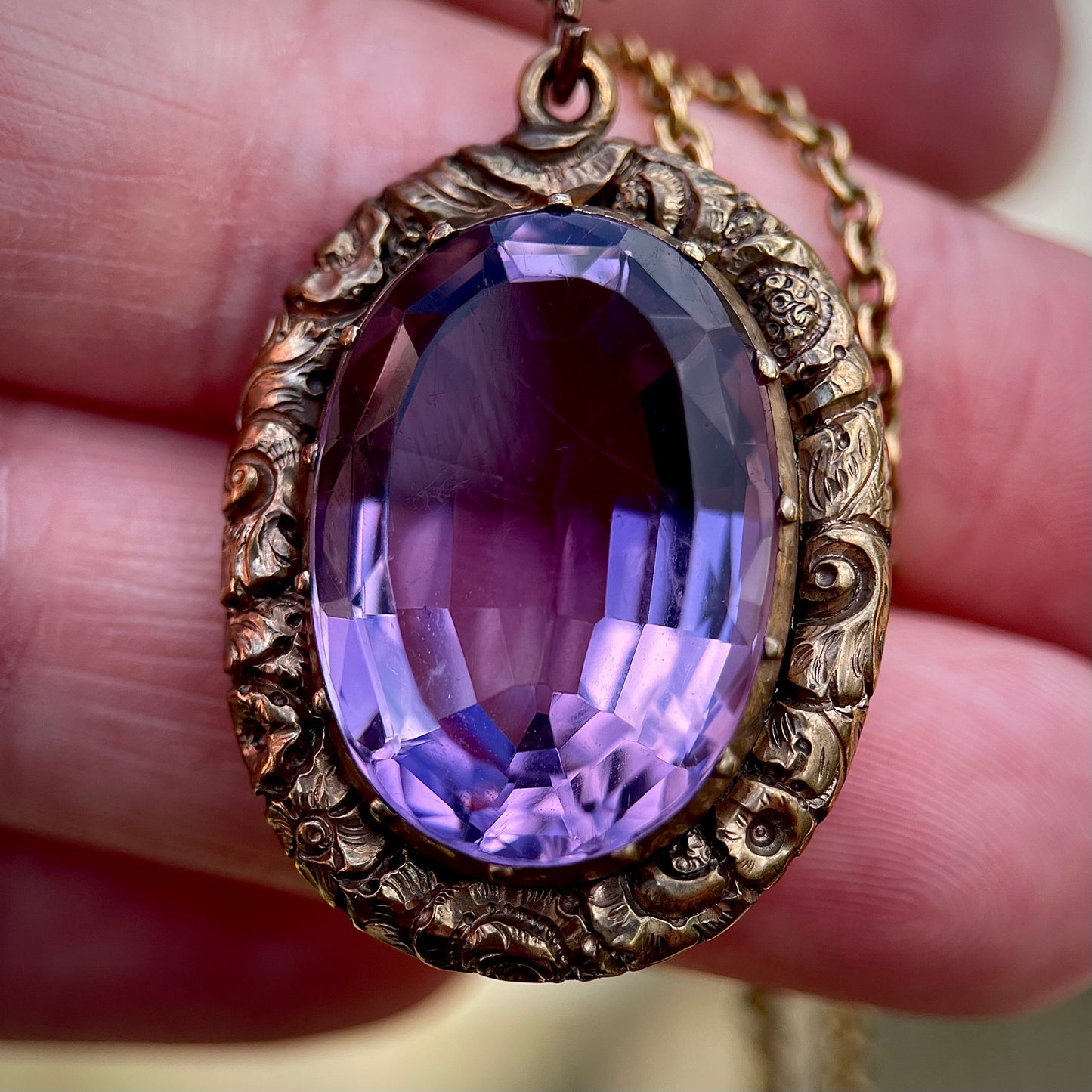 Antique Georgian / Early Victorian Chased Gold Amethyst Pendant 9CT Gold Chain