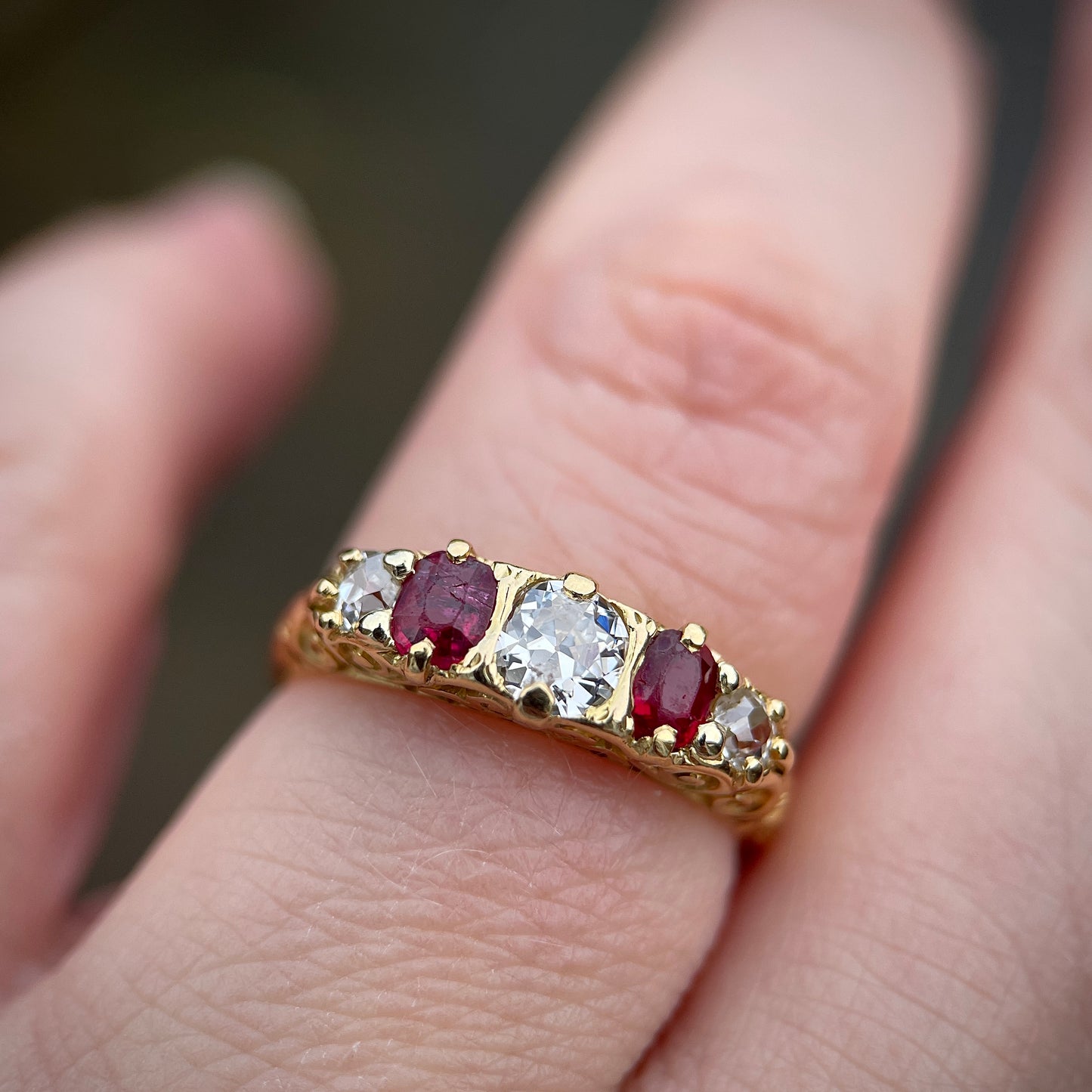 Antique Victorian Old Cut Diamond & Ruby Five 5 stone 18ct Gold Ring Size L