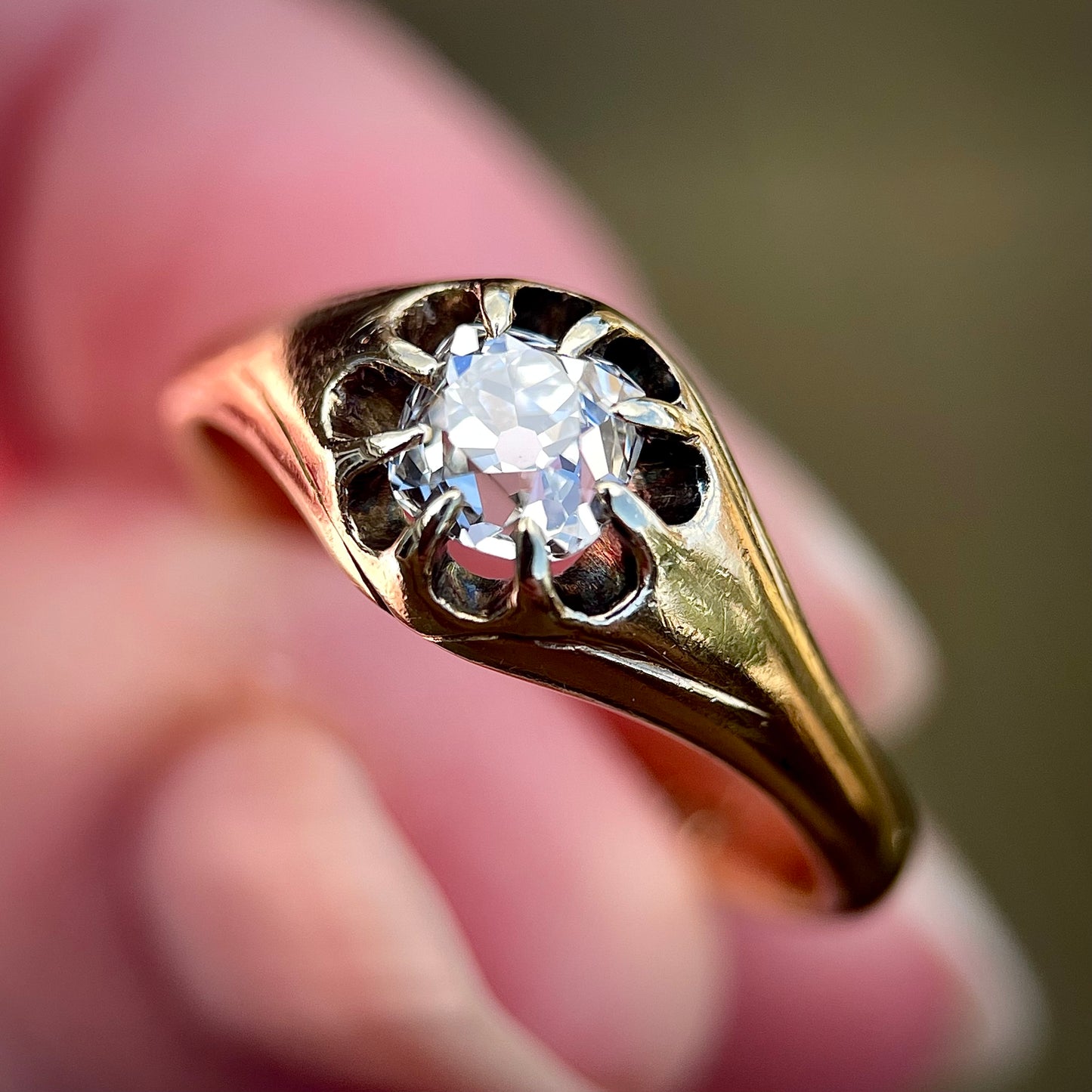RARE 18ct Gold Antique 0.80ct Old Cut Peruzzi Diamond Solitaire Gypsy Ring