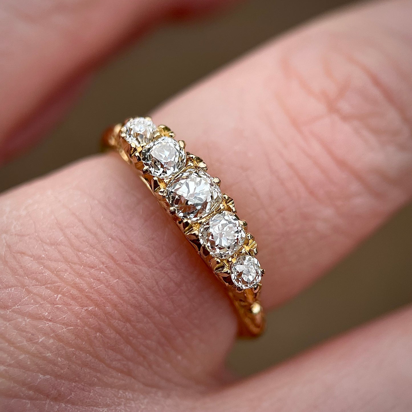 18ct Gold Fully Hallmarked Antique Victorian 0.77ct Old Cut Diamond 5 Stone Ring