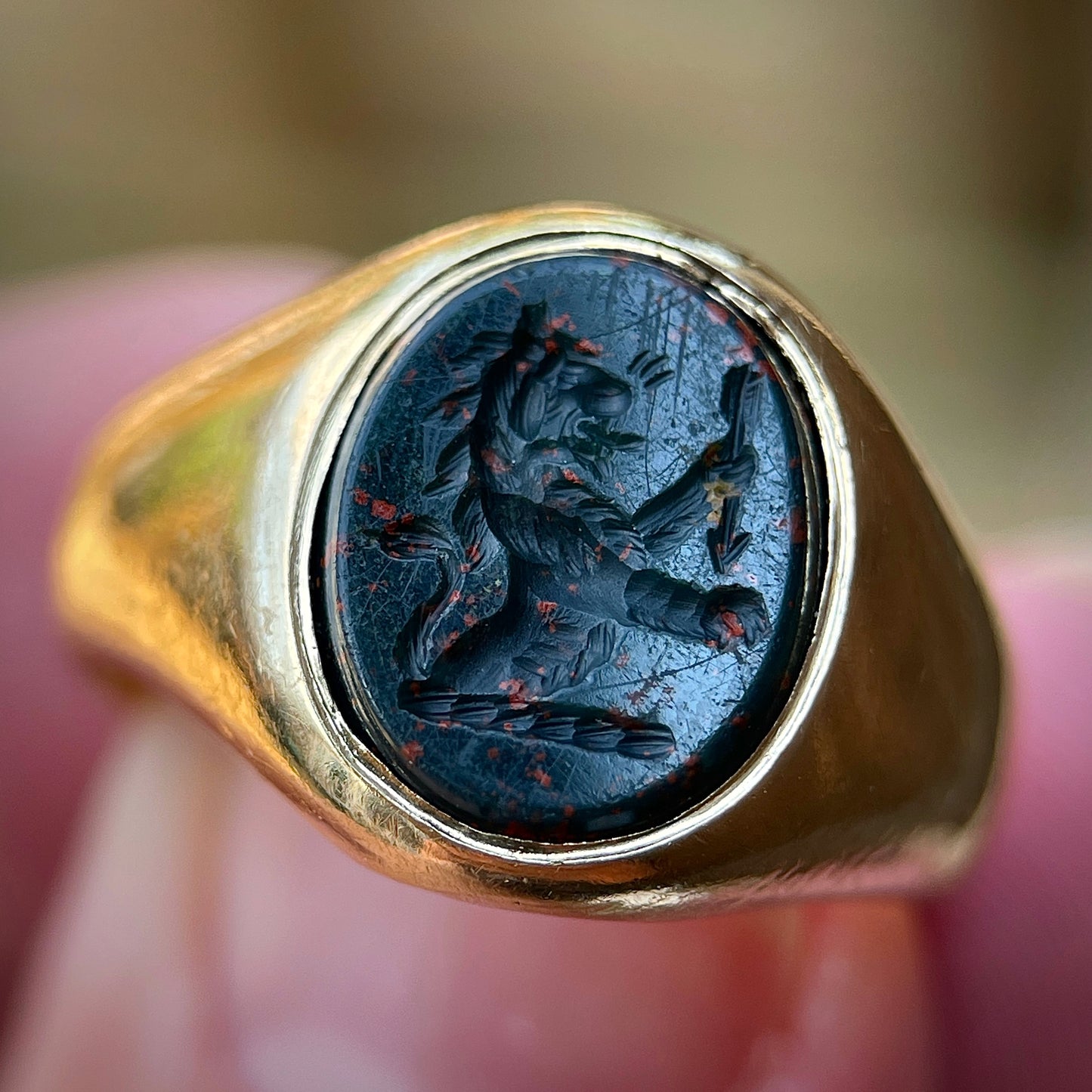 ***RESERVED*** 18ct Gold Antique Victorian Lion Intaglio Solitaire Signet Ring HEAVY 9.3g