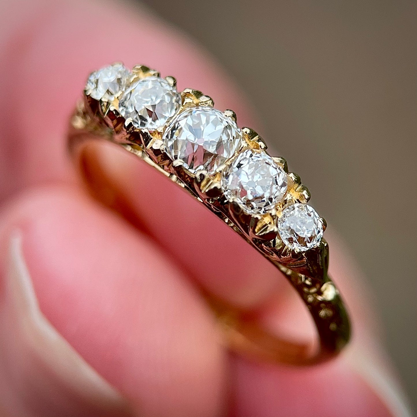 18ct Gold Fully Hallmarked Antique Victorian 0.77ct Old Cut Diamond 5 Stone Ring