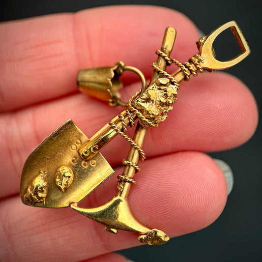 Large 18CT Gold Antique Victorian Prospectors Diggers Brooch Pendant 7.2 grams